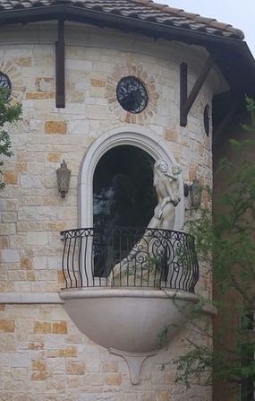On our trip to Boerne, Texas we installed a sculpture at a client's home. This ideal placement just happened to work out beyond comprehension - we knew Denny Haskew's mother and child sculpture 