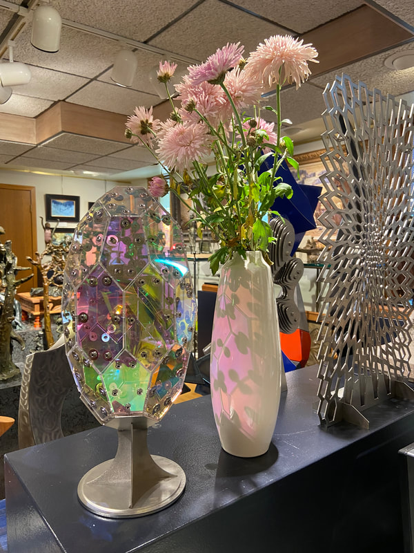 It's Fall in Colorado and the temps are dropping so John's been bringing the final blooms inside. The flowers go so well with the artwork. We hope you are cozy at home with your collection of art and florals. #MumsTheWord

Need more art? http://www.columbinegallery.com/store/
Enter code Columbine30 for a special incentive at checkout
#Celebrating30Years #ColumbineGallery #NationalSculptorsGuild #ClientMinded #ArtistDriven #LovelandArt #Sculpture #Painting #LiveWithArt #FeedYourCreativeSpirit